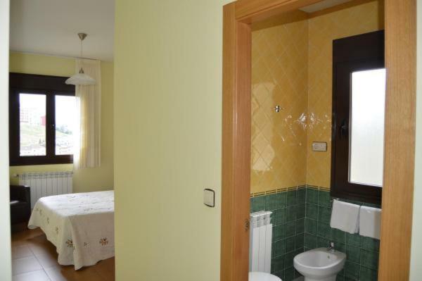 Hotel Ana Cangas De Narcea Dış mekan fotoğraf